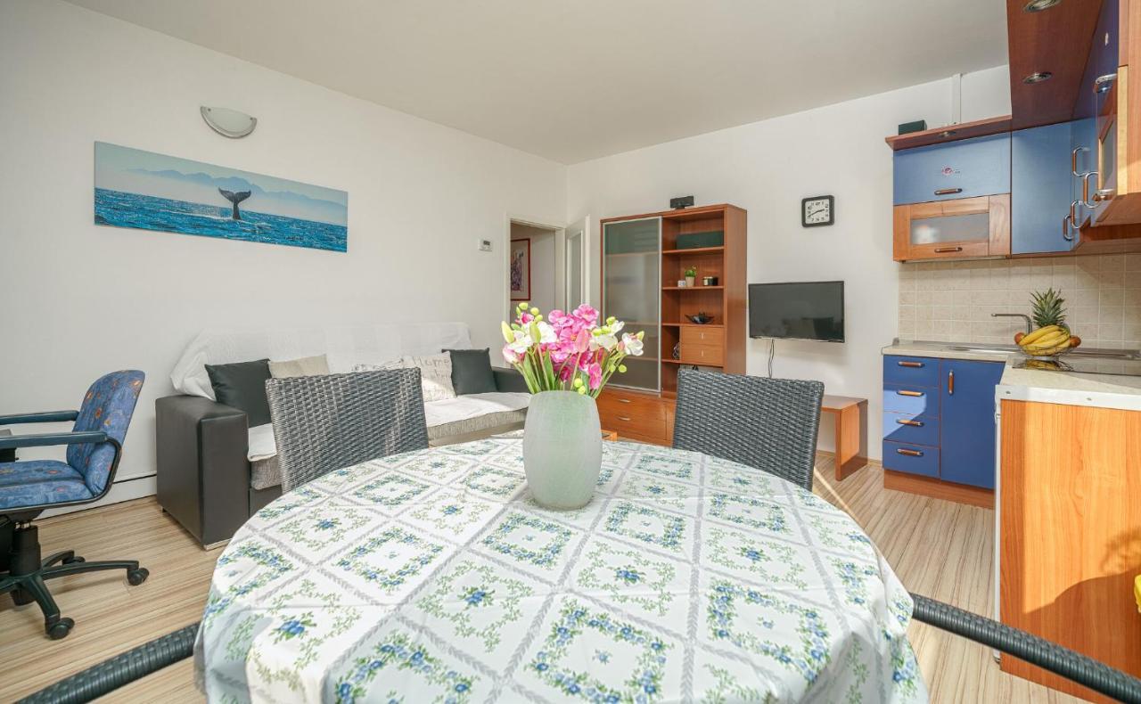Apartmani Nedoklan Srima Exterior photo